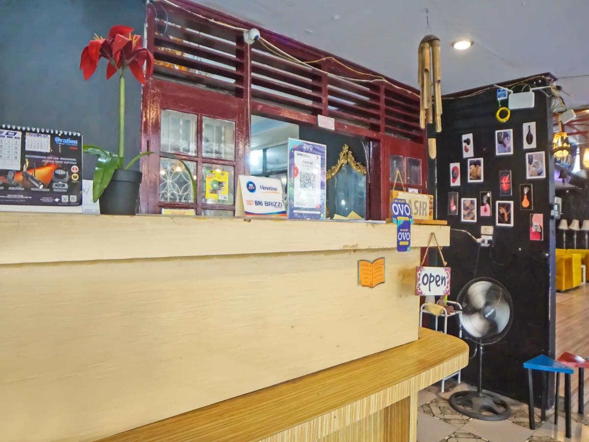Oyo 990 Stadion Residence Syariah Medan Dış mekan fotoğraf